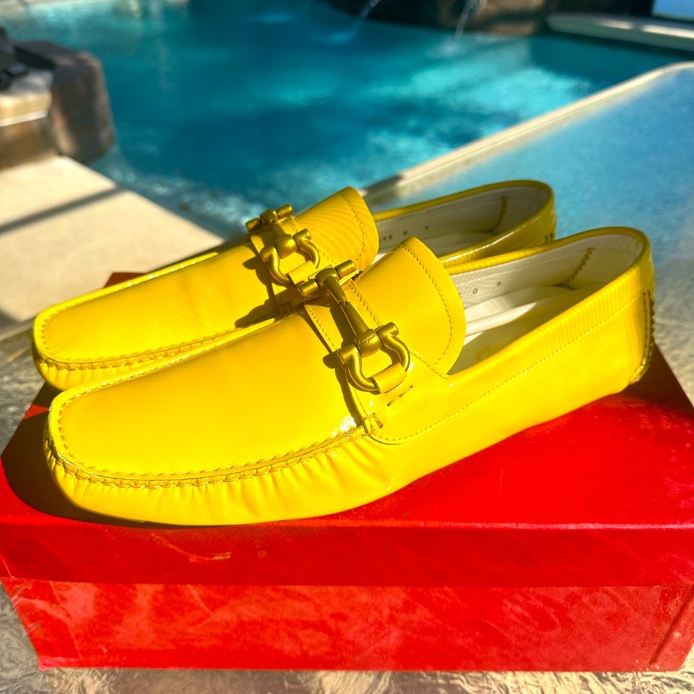 Men’s Ferragamo drivers. New.